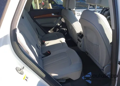 2021 Audi Q5 Premium Plus 45 Tfsi Quattro S Tronic z USA, uszkodzony, nr VIN WA1BAAFY9M2116651